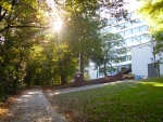 Fachhochschule unterhalb vom Danzturm und Ã¼ber die Klippen zurÃ¼ck